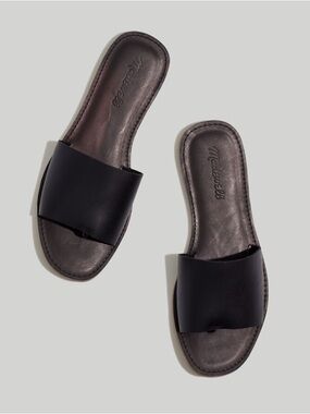 Madewell The Boardwalk Post Slide Sandal in Leather in Black
